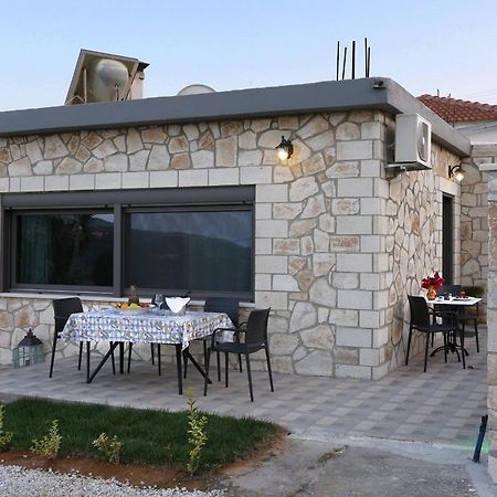 Archontiko Haris Villa Kolimvárion Luaran gambar