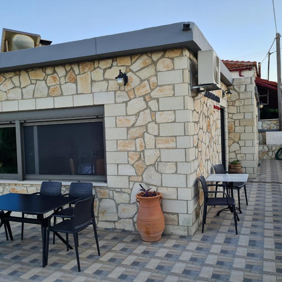 Archontiko Haris Villa Kolimvárion Luaran gambar